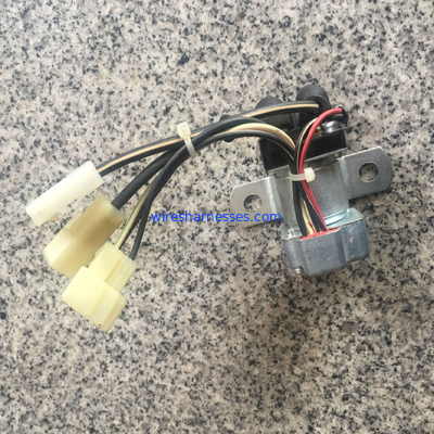Hộp rơle cầu chì Isuzu an toàn 24V 1825530391 Rơle khởi động ô tô
