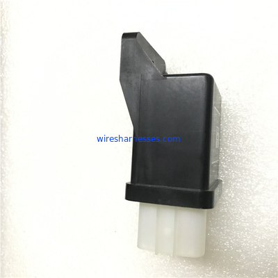 119802-77200 Hộp tiếp cầu chì Yanmar